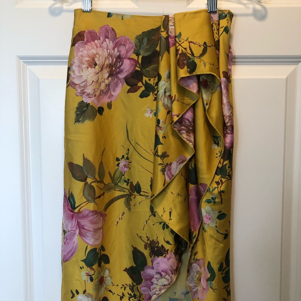 ASOS Yellow-Gold Floral Hi-Low Midi Skirt 4